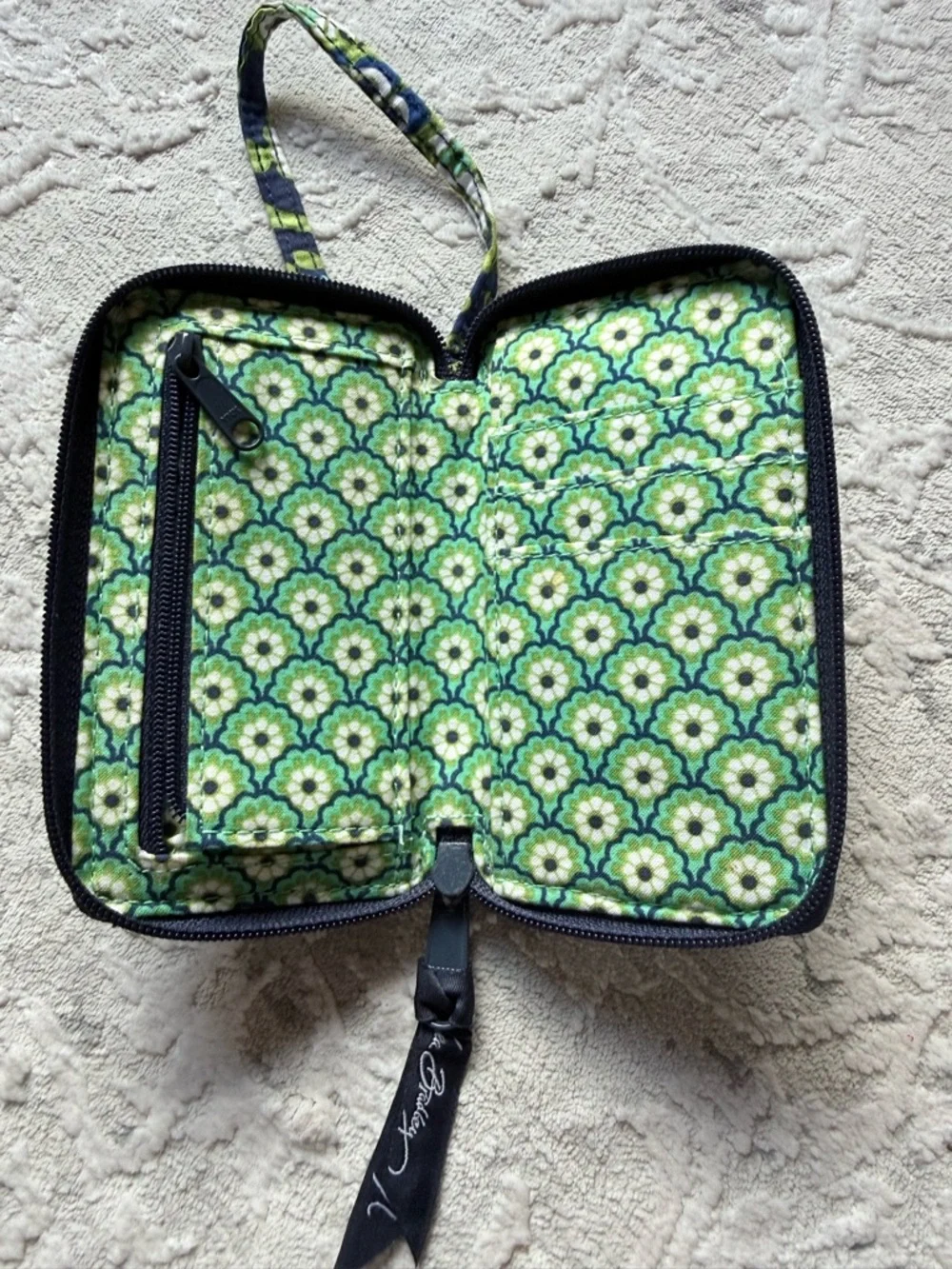 Vera Bradley Navy Blue Lime Green White Quilted Wristlet Wallet - Picture 4 of 6